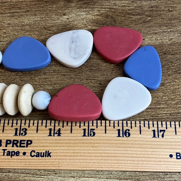 Colorful Statement Necklace NWT - Picture 2 of 2